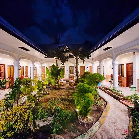 Mbg Travellers Inn Powered By Cocotel 公主港 外观 照片