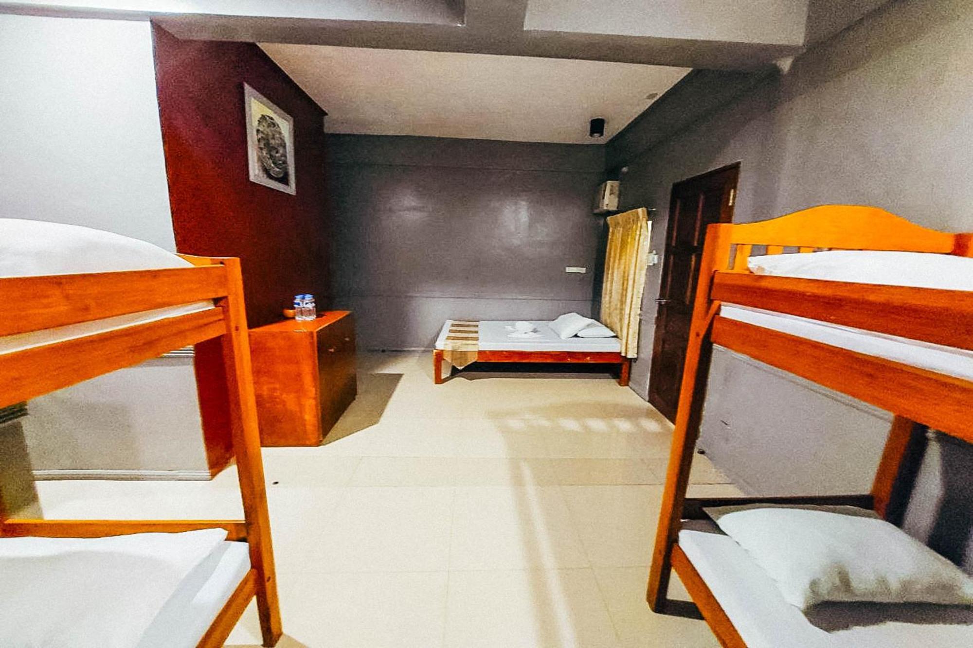 Mbg Travellers Inn Powered By Cocotel 公主港 客房 照片