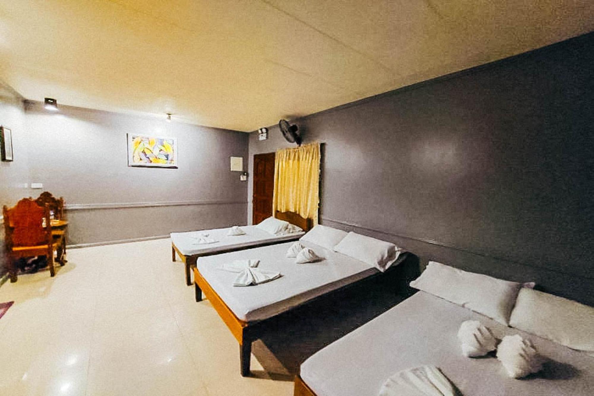 Mbg Travellers Inn Powered By Cocotel 公主港 客房 照片