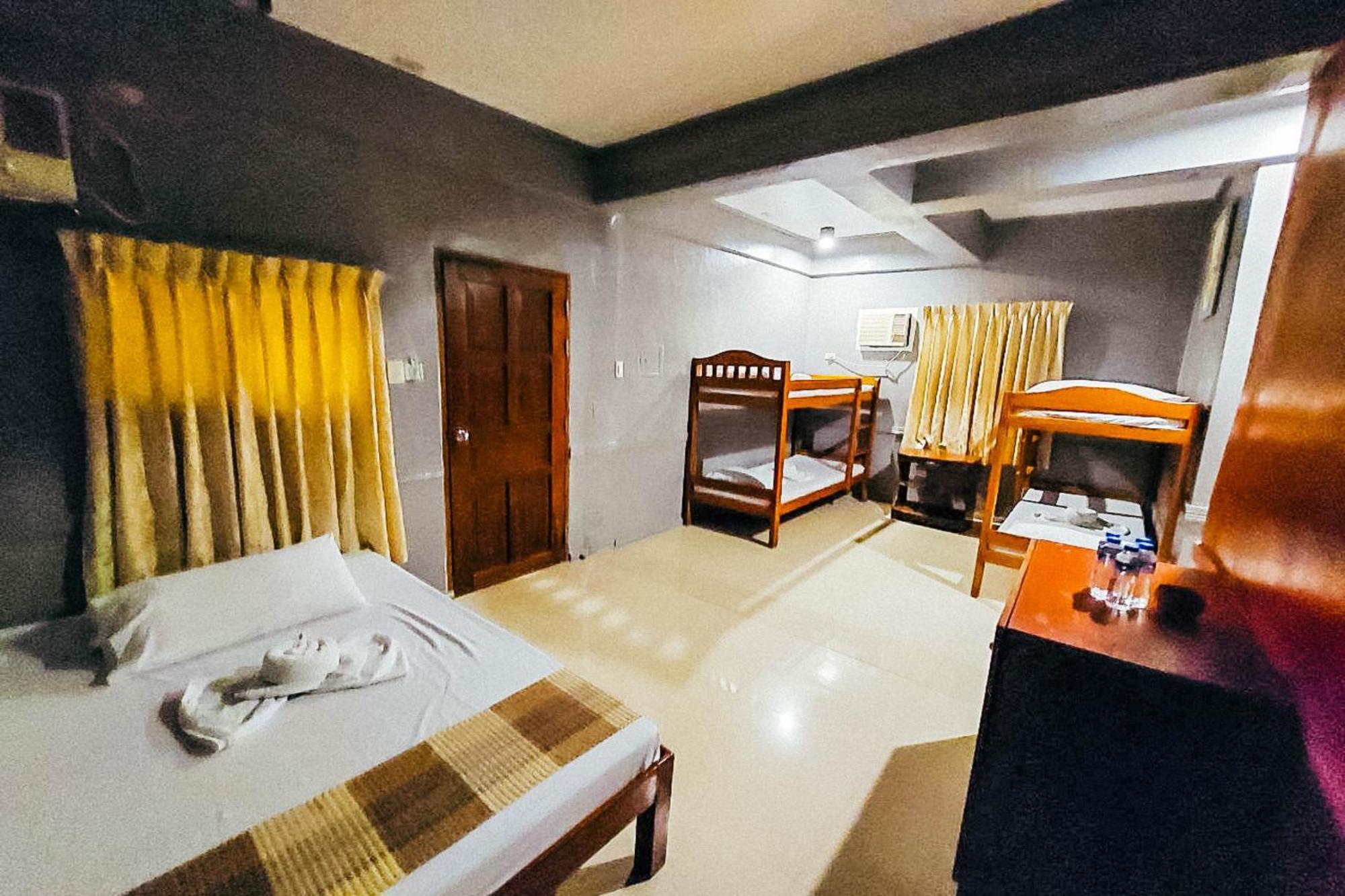 Mbg Travellers Inn Powered By Cocotel 公主港 客房 照片