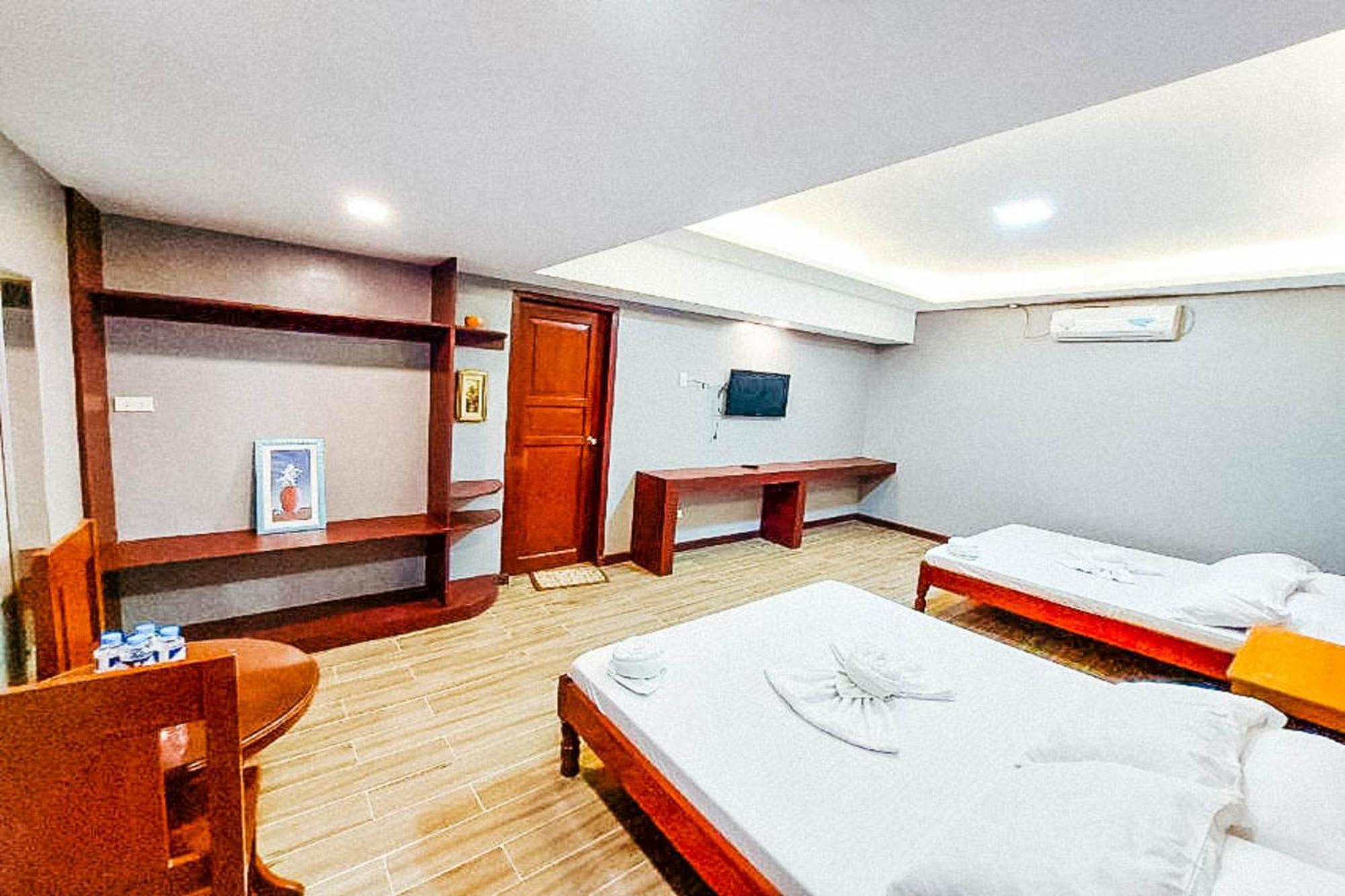 Mbg Travellers Inn Powered By Cocotel 公主港 客房 照片