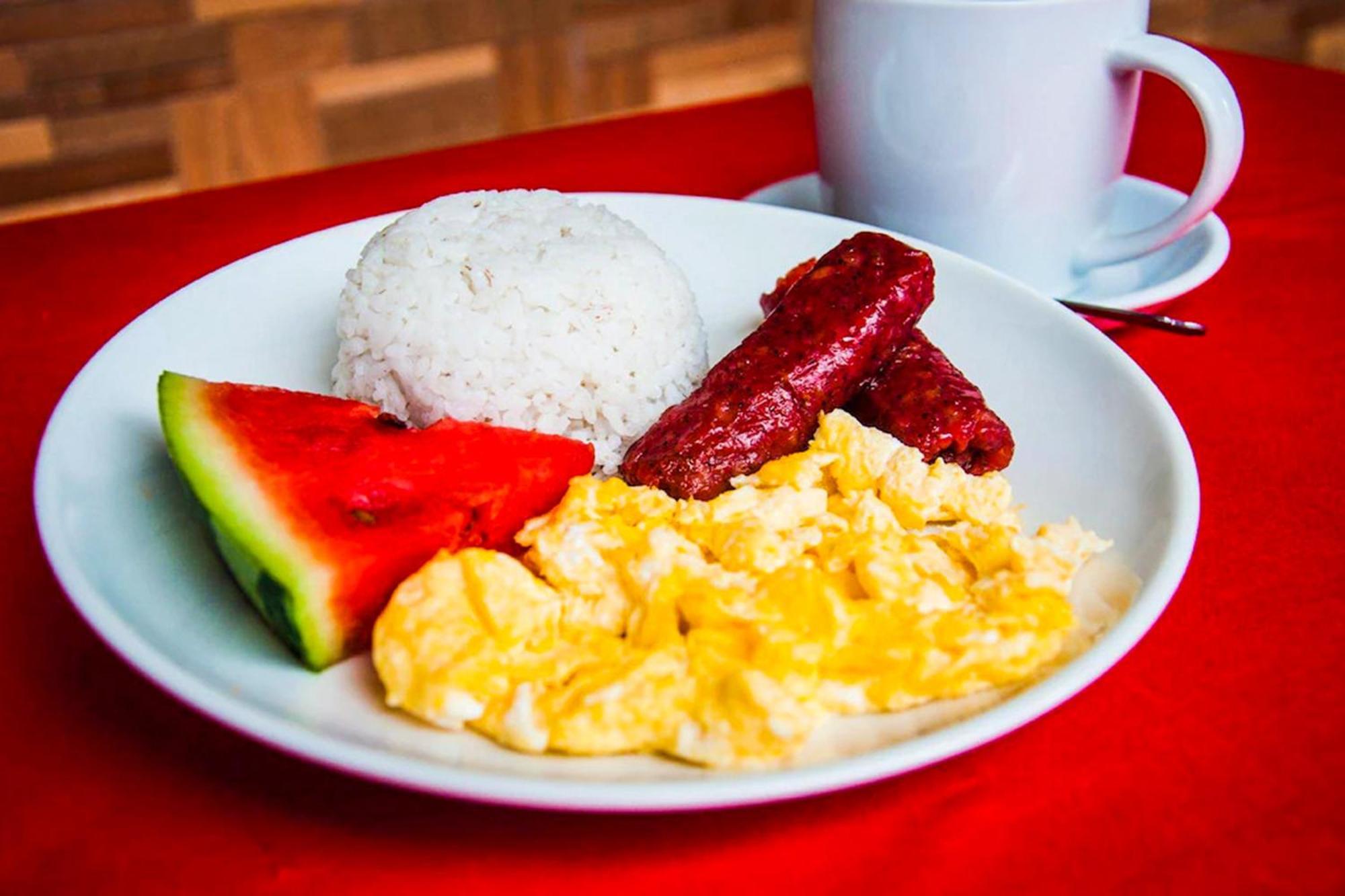 Mbg Travellers Inn Powered By Cocotel 公主港 外观 照片